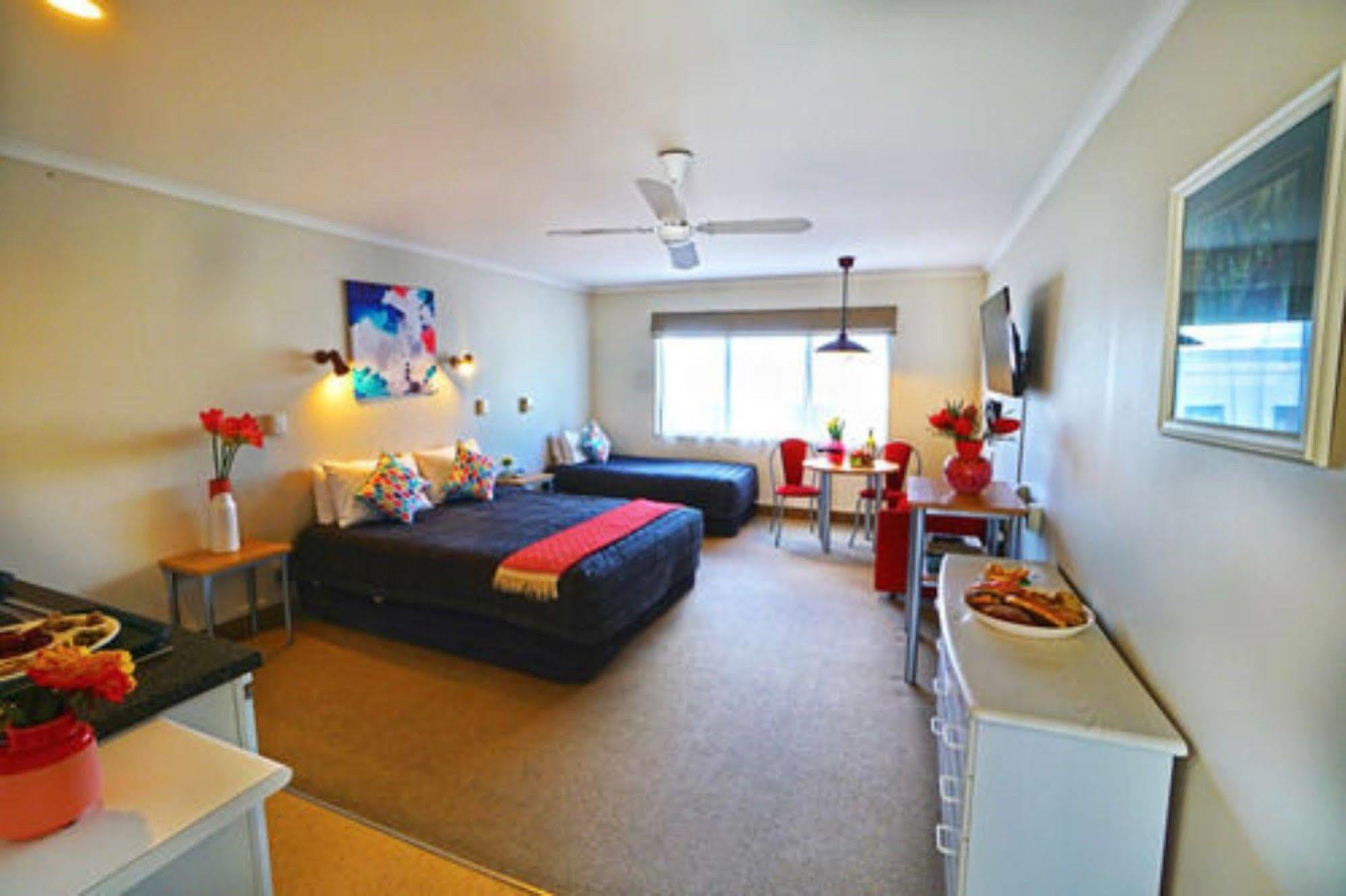 Ashwood Manor Motor Lodge Hamilton Bagian luar foto
