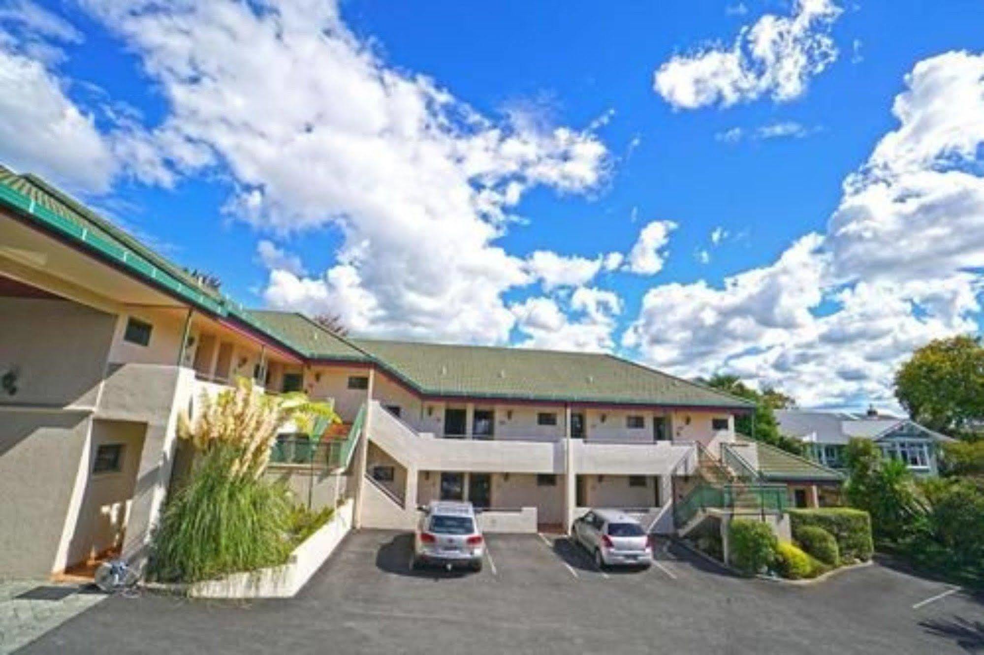 Ashwood Manor Motor Lodge Hamilton Bagian luar foto